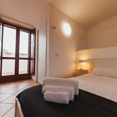 Πανσιόν Don Ciccio Apartments&suite Κονβερσάνο