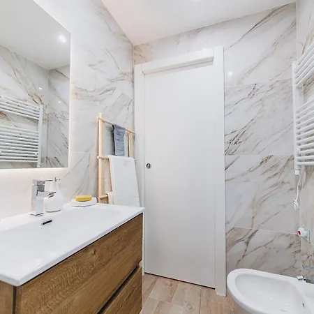 Don Ciccio Apartments&suite Конверсано